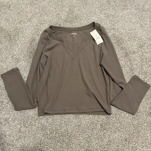 🍁 3/$30 BRAND NEW Hollister Long Sleeve V-Neck Tee - Brown
